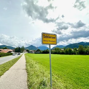 Alpenoase - Grosse Mit Sauna Oder Gemuetliche Schliersee